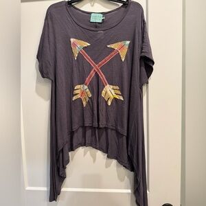 Judith March Gray oversized Arrow appliqué boho top